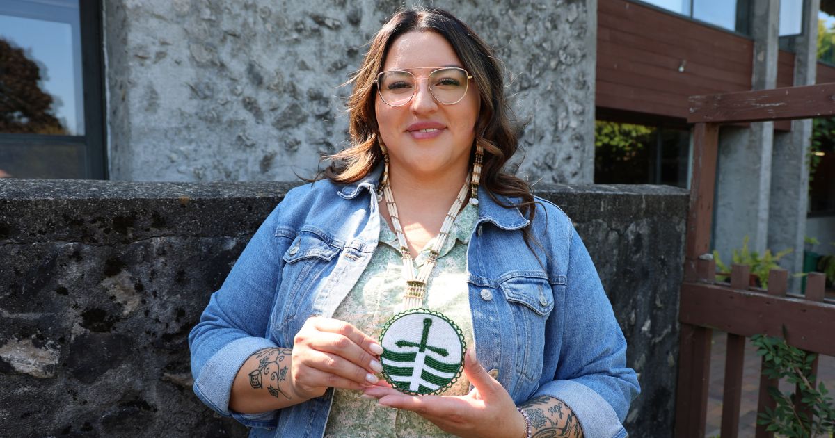 Image of Ashley Thompson