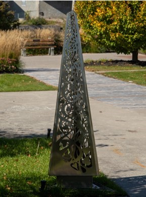 Image of Garden Remembrance sculpture at Symons campus