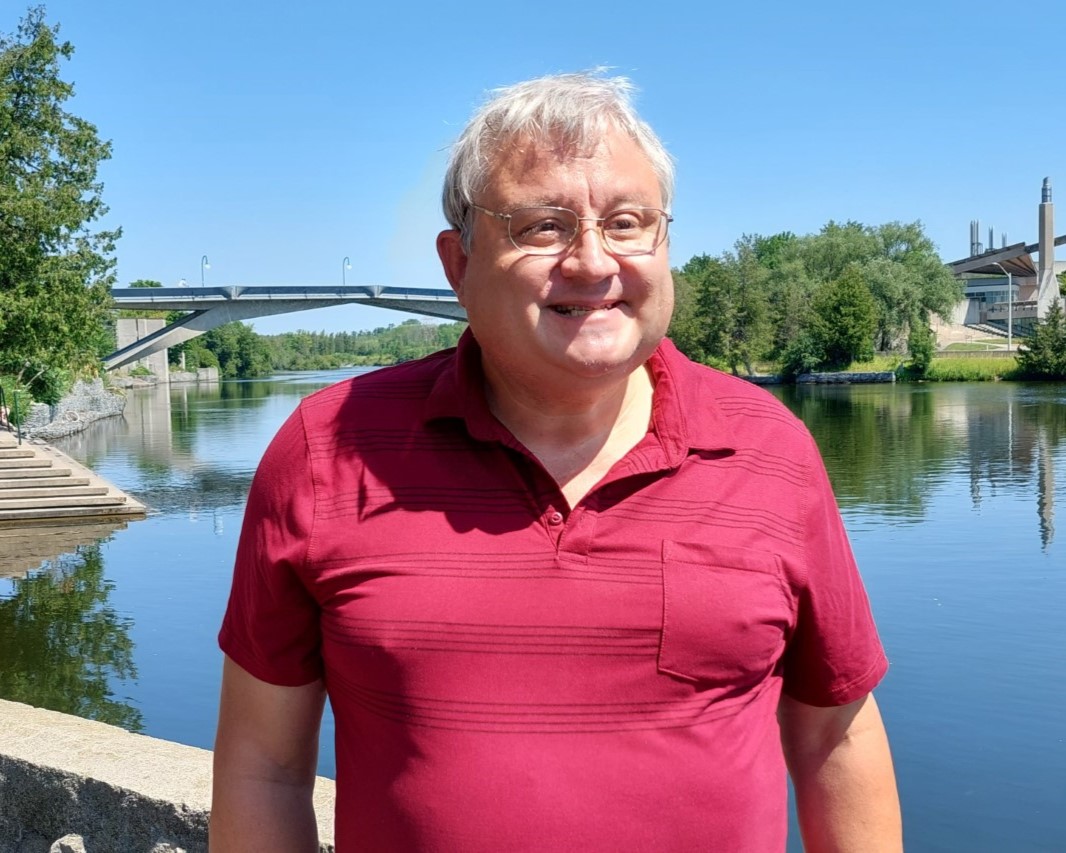 A headshot of Alumnus Ken Maley