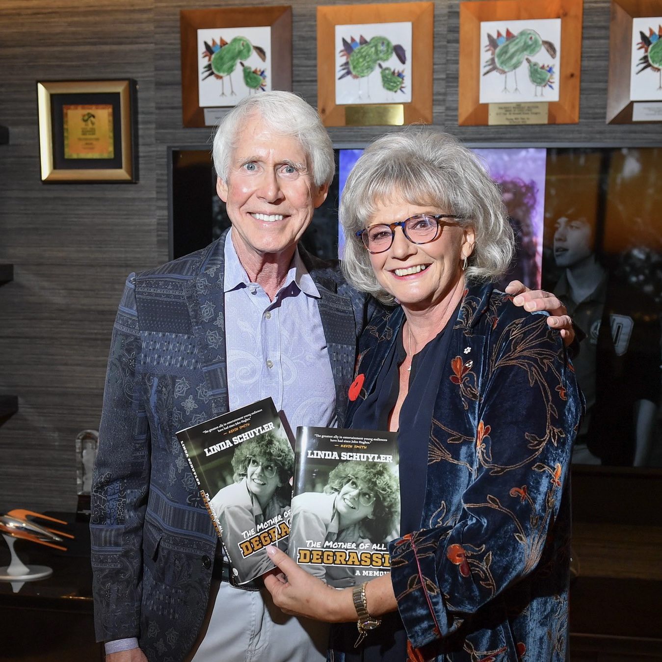 Image of Linda Schuyler holding her book