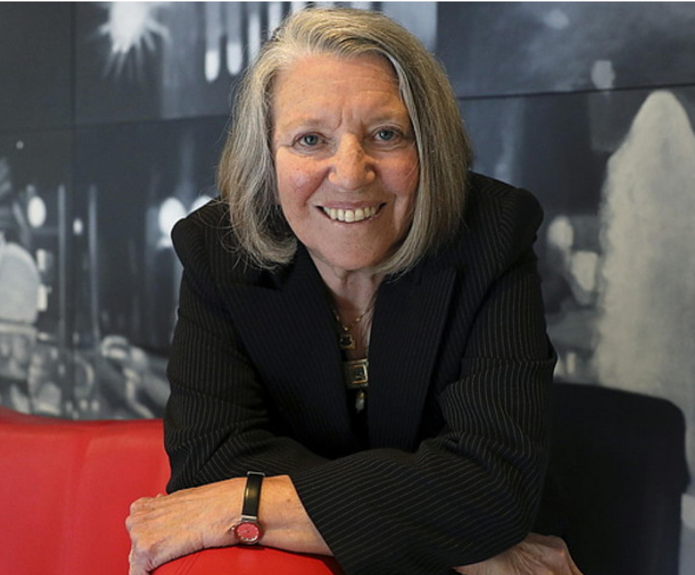 Nancy Fraser headshot
